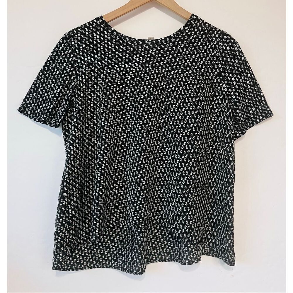 LOFT Black And White Print Short Sleeve Blouse   Size M